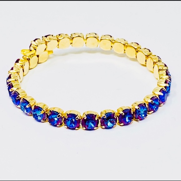 Hand Crafted Jewelry - Swarovski crystal bracelet gold plated wire